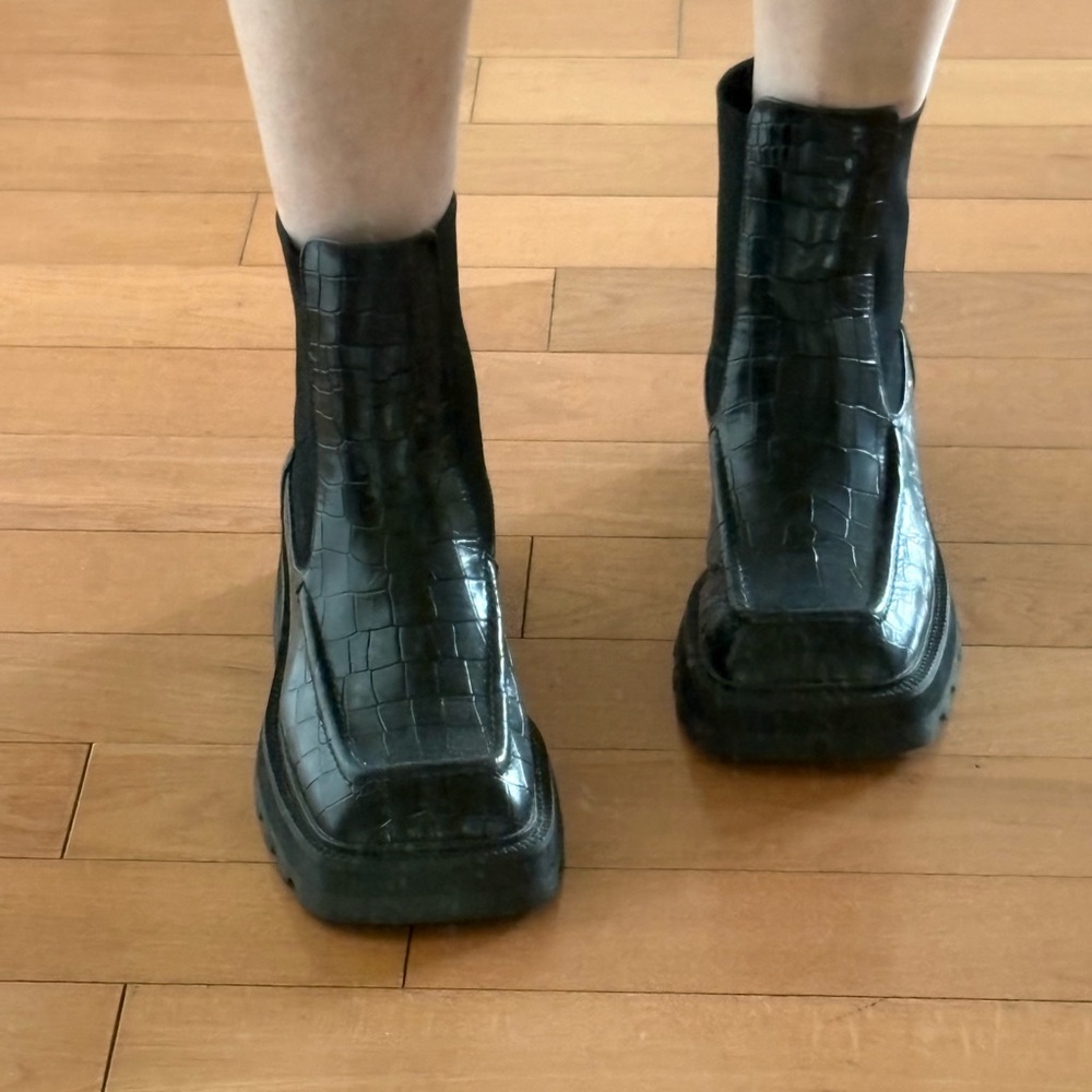Intentionally Blank Black Croc-Embossed Platform Chelsea Boot - Women's - Picture 6 of 7